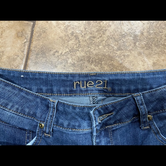 Women’s rue 21 size 14 short mid rise jegging - Picture 3 of 11
